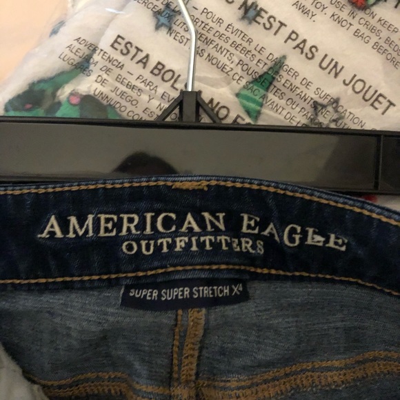 Ripped denim jeans - Picture 2 of 3